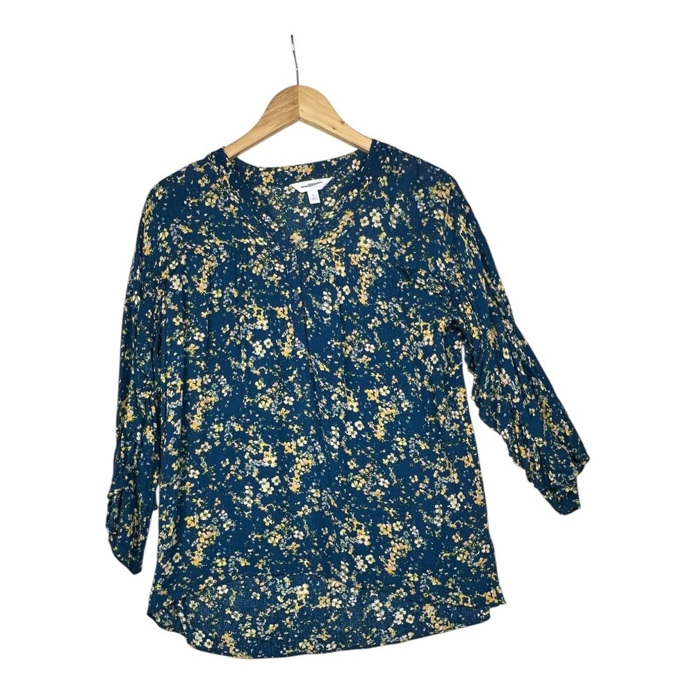 LC Lauren Conrad Floral Print 3/4 Ruffle‎ Sleeve Top size Small Blue